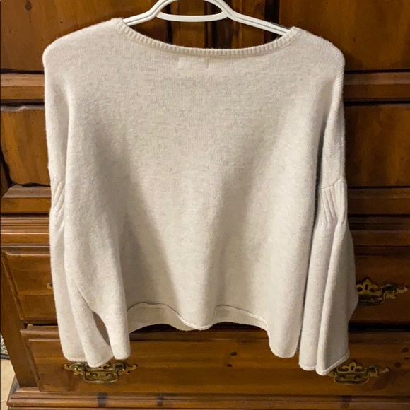 Lou & Grey bell sleeve sweater - Picture 4 of 4